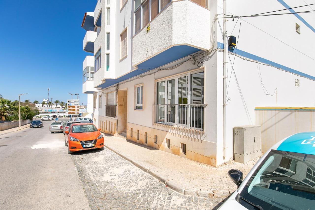 Shell Apartment, Walking To Beach And Center Lagos Exterior photo