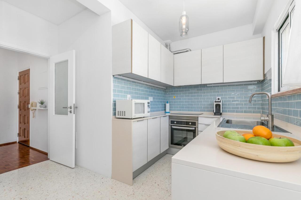 Shell Apartment, Walking To Beach And Center Lagos Exterior photo